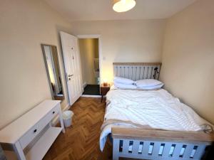 Spacious 5BDR Home in Walthamstow Village