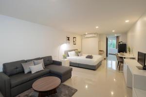 Elegant Modern White Suite