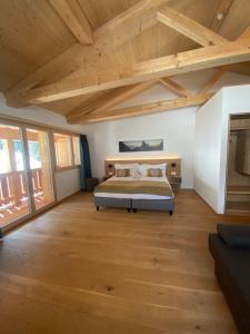 Berghotel Gadmer Lodge - dein Zuhause in den Bergen am Sustenpass im Berner Oberland