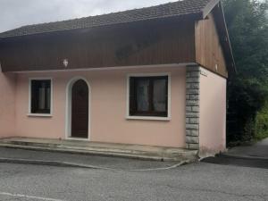 Petite maison avec terrasse - 3 pers. - API-1-52-2003