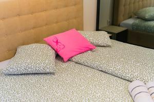 Zagreb 269 - 2 Bedroom Apartment - Parking - WiFi - Keybox entry - New - Monthly Rent