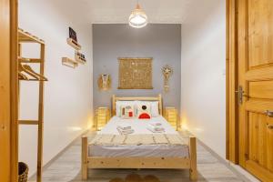 Urban Balcony Retreat- Near Galata Metro