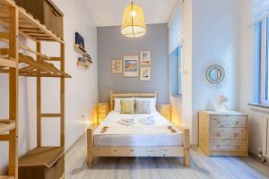 Urban Balcony Retreat- Near Galata Metro