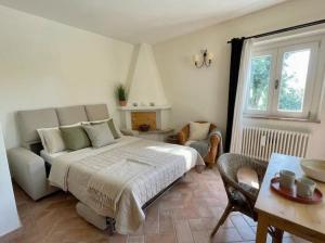 Country Villa -Private Pool, Jacuzzi, Tennis Court-