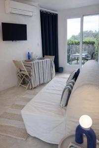 Giens, Plage à pied, jardin privé