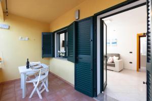 Limpiddu Living - Veranda & Spiaggia a 4min