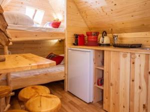 Cabane avec terrasse - 4 pers. - API-1-52-2134