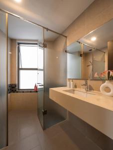 Cozy Studio 2 Beds Near D1