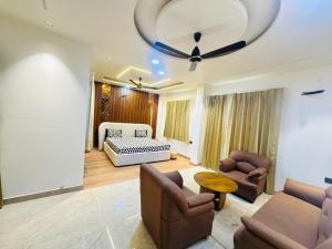 fly view airport runway with garden stay