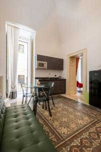 Castello Holiday Suite - Luxury Apartment
