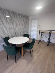 Fresh Time Apartment