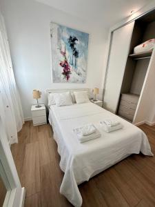 Cast2 Apartment right next to Puente Triana