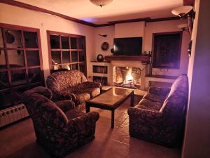 White Wolf Chalet Guest Rooms