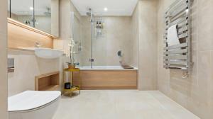 2BR Flat By Regal Realms Short Lets & Serviced Accommodation in Battersea With Gym & Rooftop Access