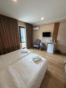 Hotel Warm Stay