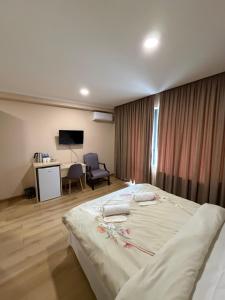 Hotel Warm Stay