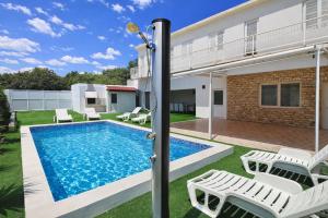 Villa Andy -private yard, swimming pool, panoramic view