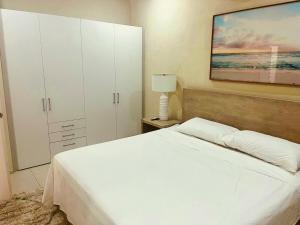 Unit 301 Harmony Hall Green