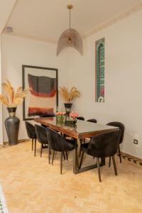 Private Medina Riad Pool Rooftop Jacuzzi Breakfast Included