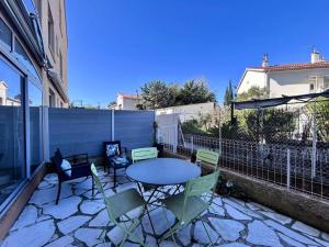 Résidence Marie Louise - Agréable appartement de 35m2 avec 4 couchages à Six Fours les Plages proche des plages MAE-9824