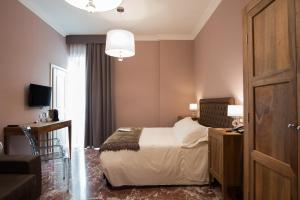 Deluxe Double Room with Spa Access room in Palazzo Dei Mercanti - Dimora & Spa