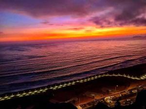Ocean Breeze & City Vibes Luxury Stay in Lima