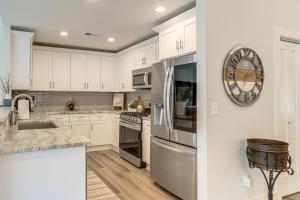 Boat Dock + Yard: Lake Lanier Gem in Gainesville