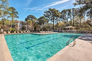 Folly Tides HHI Condo with Beach, Pools and Tennis!