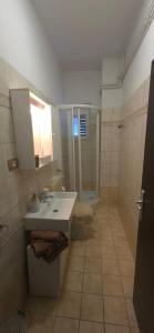 Apartman Helena 2 Prostrani apartman s 2 spavaće sobe,2 kupaonice ,terasa i parking