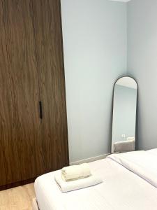 Golden Tower - 1 BDR Apartment 12 Floor Tirana