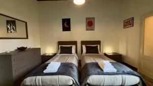 Centralissimo - 1 min dal Duomo - 200sqm - Sleeps 6-8 - Vista Duomo