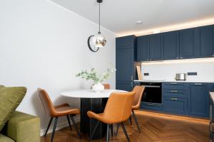 Top-Floor 1BR - Parking Garage - Breakfast station