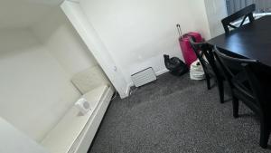 Greenbank Apartments