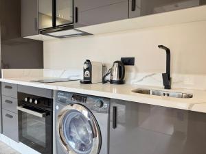 Studio CFC avec Gym & Parking Gratuit