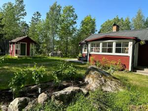 Cozy cottage with terrace, garden & nature