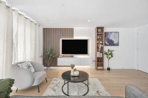 Canary Wharf Luxury 3BR Skyline Residence