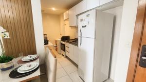 Apartamento com piscina, garagem, ao lado do Shopping Salvador