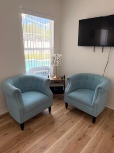 Family Home, Near Disney-Private pool, Spacious 3BR Retreat