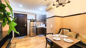 Luxury 1BR Suite in Poblacion Makati w Parking