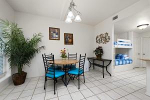 Sun Ray #1B - Pet Friendly, 3min Walk to Beach