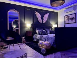 Townhouse83 Loveroom Chic Jacuzzi privatif