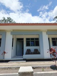 Indah Lodge Cottages & Restaurant