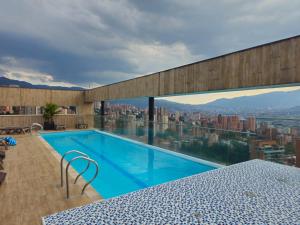 Loft Energy Living 2002