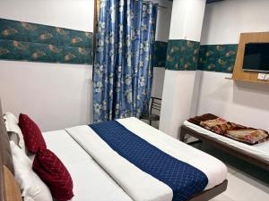 Hotel K G Palace 5 mins from NDLS Railway Station