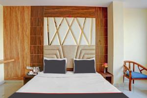 Capital O Mt Corporate Stays Near Iskcon Temple Noida