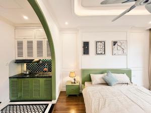 Elegant home - City view - Center