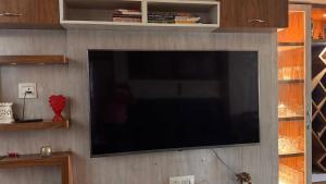 Priyas Home Stay Apartment