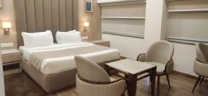 Hotel Pallavi Grand