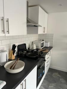 1A Central Bedford Apartment