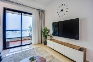 Incredible 2BD Sea View apartment in the JBR